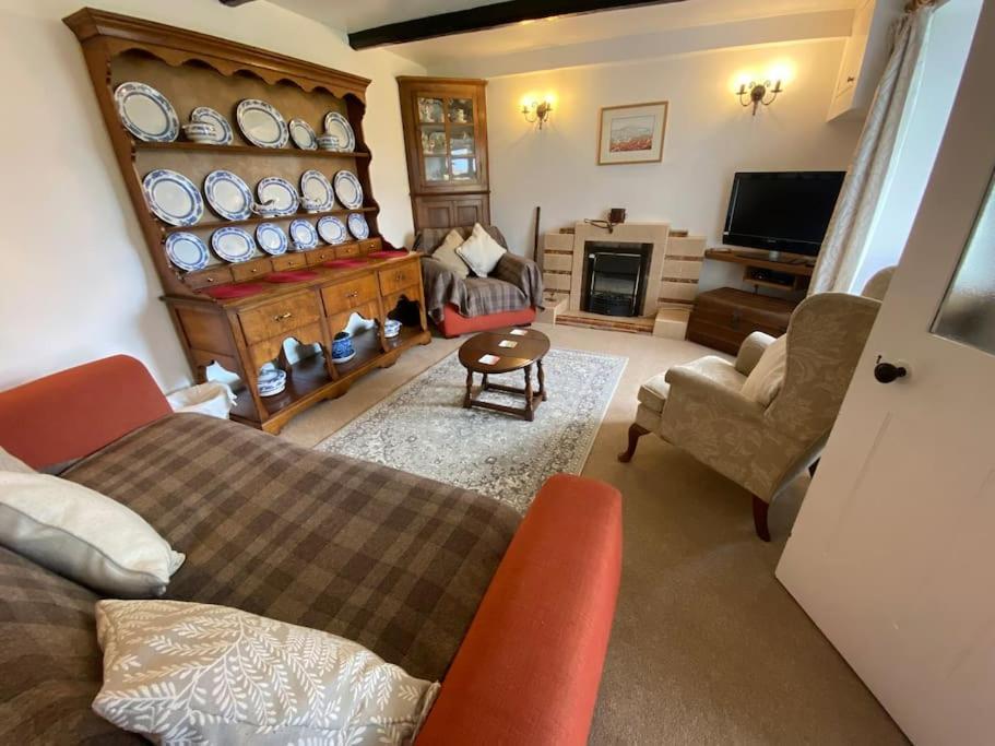 Scenic Welsh Cottage In The Brecon Beacons Crickhowell Exterior photo