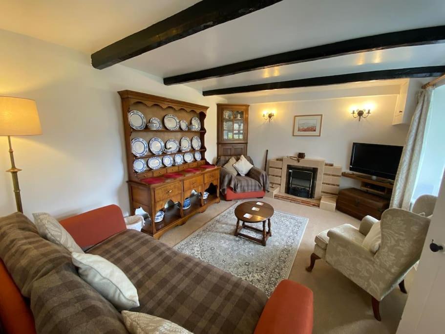Scenic Welsh Cottage In The Brecon Beacons Crickhowell Exterior photo