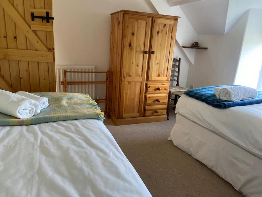 Scenic Welsh Cottage In The Brecon Beacons Crickhowell Exterior photo